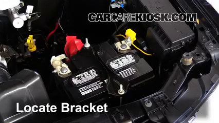 battery escape ford 2005 replacement 0l xlt v6 removal replace located flexfuel bracket access